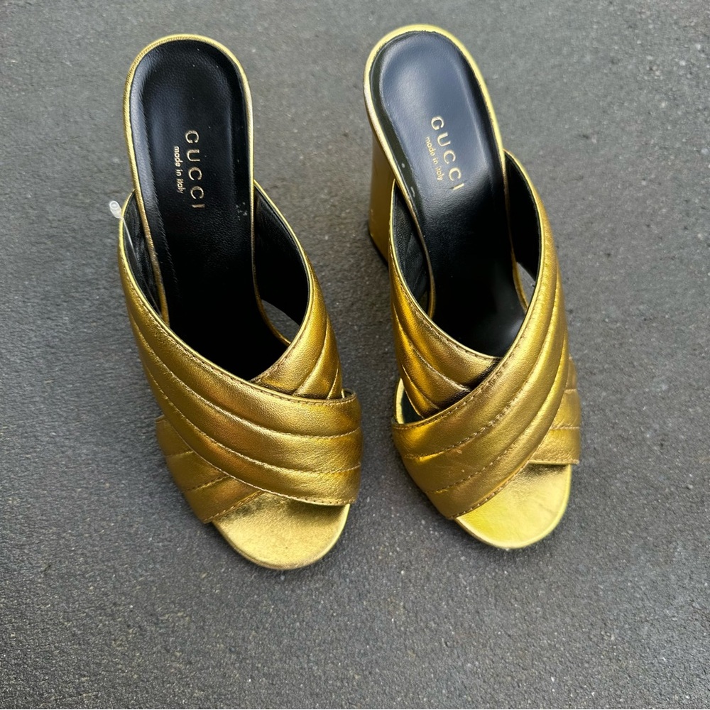 Gucci vintage gold metallic Webby mules size 6.5 authentic!! - Picture 3 of 8